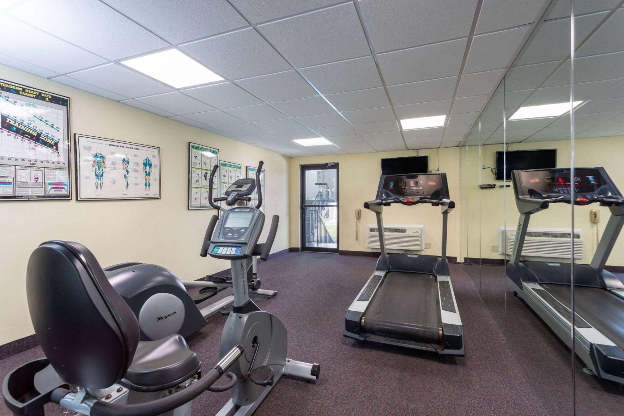 Ramada By Wyndham Altamonte Springs Near I-4 Hotel Екстериор снимка
